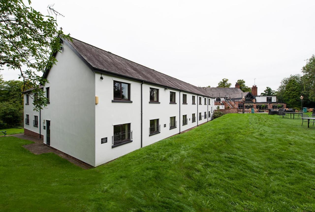 The Bulls Head Hotel ヘイル エクステリア 写真